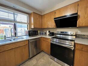 7125 SW 175th Ave in Aloha, OR - Building Photo - Building Photo