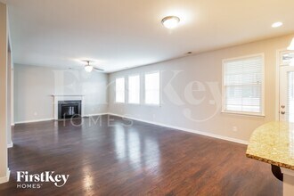 425 Abelia Ln in Summerville, SC - Building Photo - Building Photo