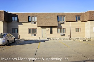 Twin Villas in Minot, ND - Building Photo - Interior Photo