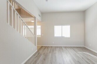 3733 W Dunbar Dr in Phoenix, AZ - Building Photo - Building Photo