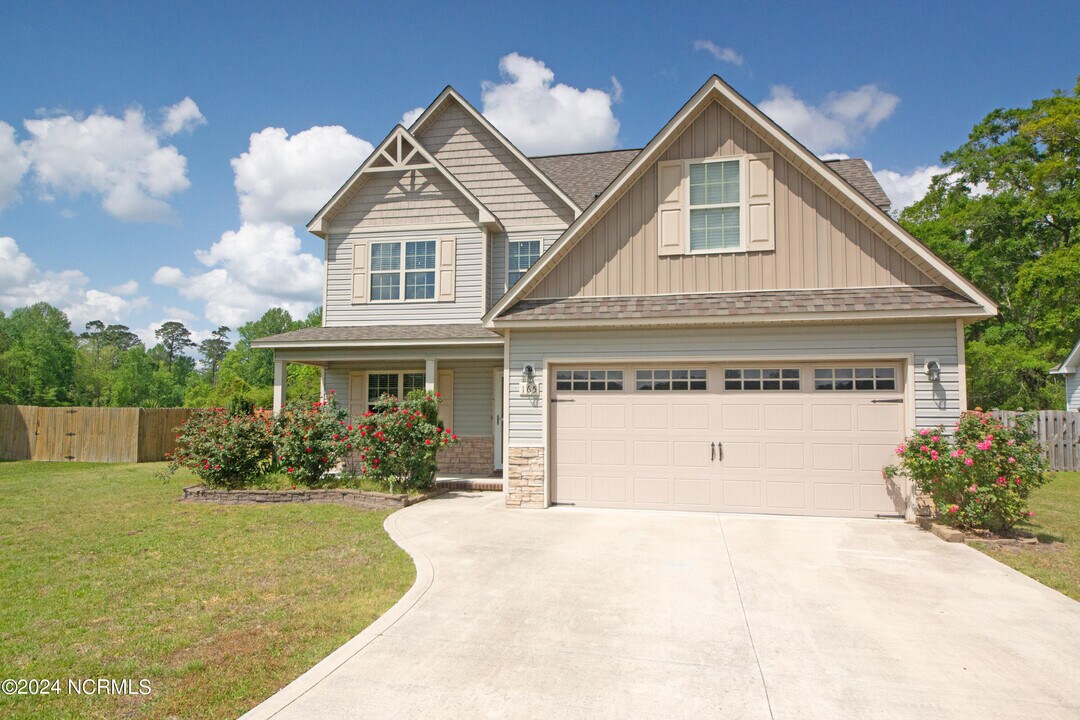 165 Old Wilmington Rd in Jacksonville, NC - Building Photo