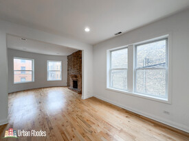 1515 W Cornelia Ave, Unit M03B in Chicago, IL - Building Photo - Building Photo