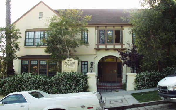 Ivar Hills Apartments in Los Angeles, CA - Foto de edificio