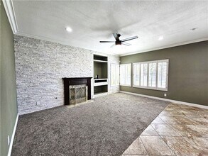 2938 S Buena Vista Ave in Corona, CA - Foto de edificio - Building Photo