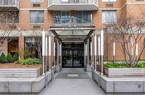 50 Lexington Ave in New York, NY - Foto de edificio - Building Photo