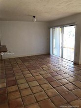 8860 SW 123rd Ct-Unit -K205 in Miami, FL - Foto de edificio - Building Photo