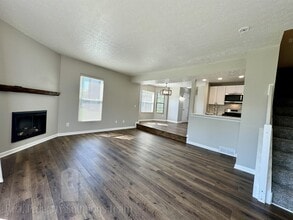 2356 Sweet Creek Ct in Grove City, OH - Building Photo - Building Photo