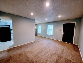 3429 Willowrun Dr in Austin, TX - Foto de edificio - Building Photo