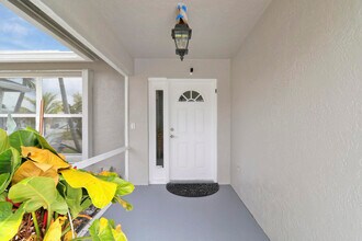 1600 Doral Dr in Greenacres, FL - Building Photo - Building Photo