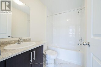 88 Coolhurst Ave in Brampton, ON - Building Photo - Building Photo