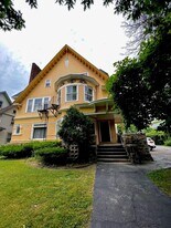 69 Merriman St in Rochester, NY - Building Photo
