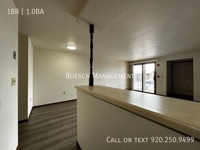 1750 Eldorado Dr, Unit 10 in Green Bay, WI - Building Photo - Building Photo