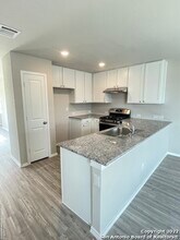 10555 Varmus Dr in Converse, TX - Building Photo - Building Photo
