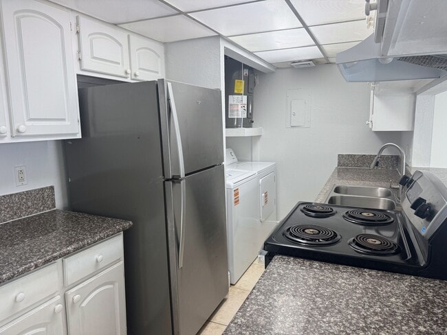 property at 4501 Treehouse Ln