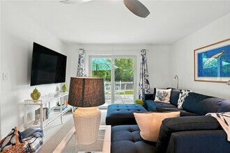 578 14th St N in Naples, FL - Building Photo - Building Photo