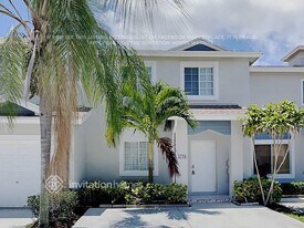 4728 SW 13th Pl in Deerfield Beach, FL - Building Photo