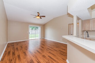 2963 Waters View Cir in Orange Park, FL - Building Photo - Building Photo