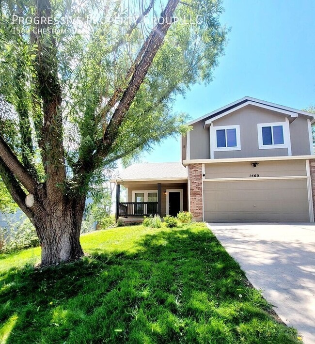 property at 1560 Chesham Cir