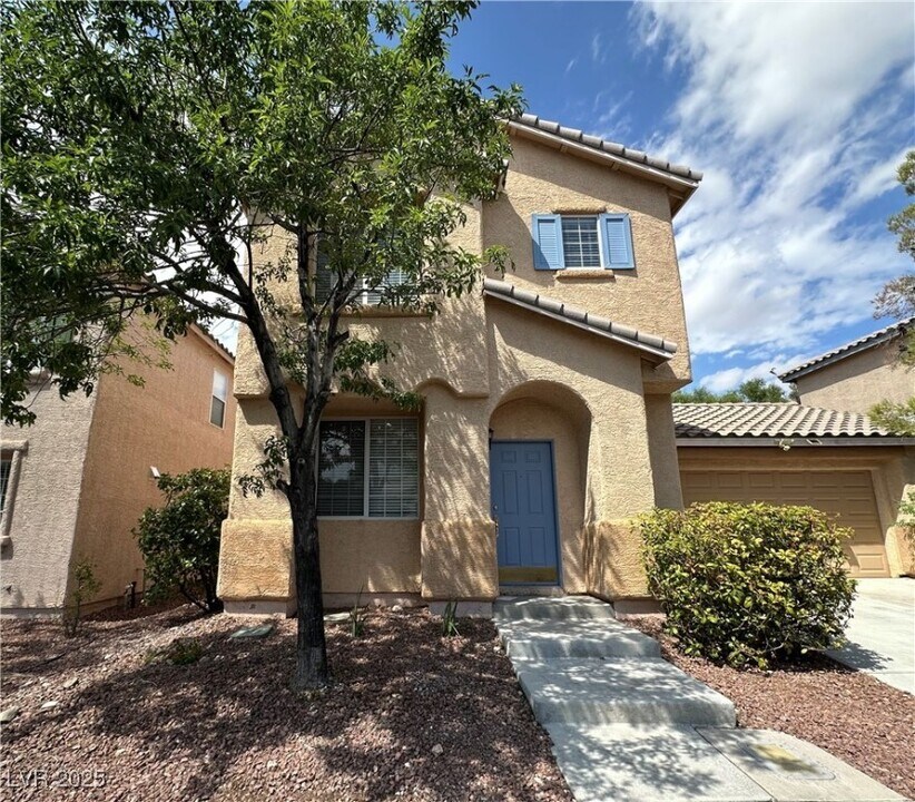2637 Heathrow St in Las Vegas, NV - Building Photo