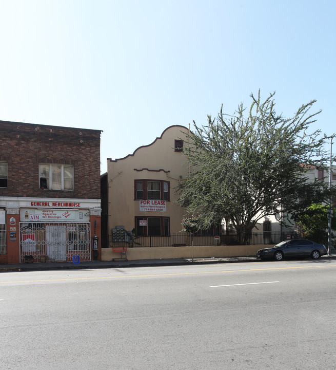 1222 W 8th St in Los Angeles, CA - Building Photo