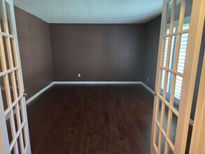 2059 Hampton Hill Dr in Memphis, TN - Building Photo - Building Photo