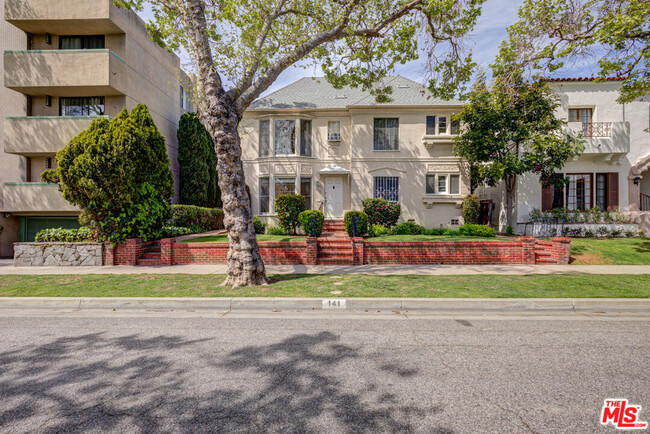 143 Canon Dr in Beverly Hills, CA - Building Photo - Building Photo