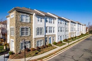Parkside at Ashburn in Ashburn, VA - Building Photo