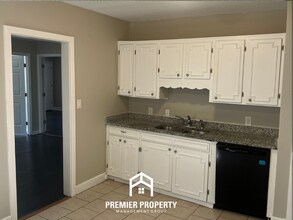 1801 7th St SE in Decatur, AL - Building Photo - Building Photo