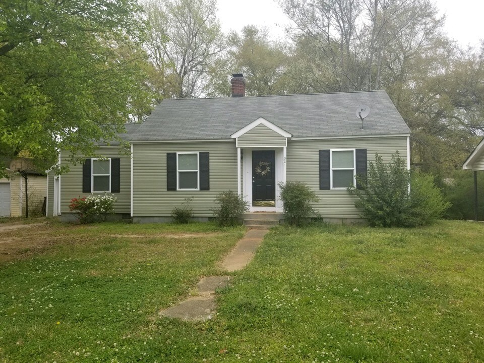 301 Pennsylvania Ave in Carrollton, GA - Building Photo