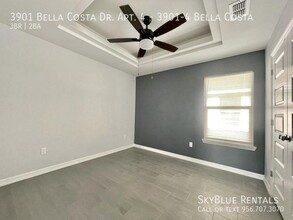 3901 Bella Costa Dr in Weslaco, TX - Building Photo - Building Photo