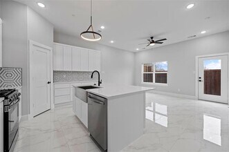 4440 Fatima Dr in Irving, TX - Building Photo - Building Photo