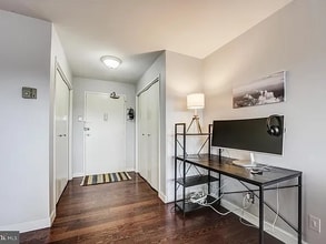 1900 Lyttonsville Rd in Silver Spring, MD - Building Photo - Building Photo