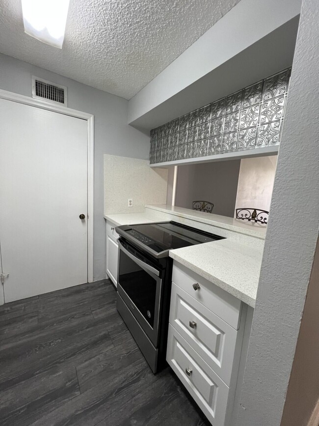 2315 N Congress Ave in Boynton Beach, FL - Building Photo - Building Photo