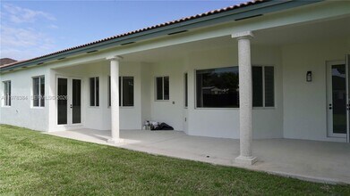 13162 SW 191st Terrace in Miami, FL - Building Photo - Building Photo