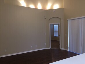 1615 Wakefield Dr in Brandon, FL - Building Photo - Building Photo