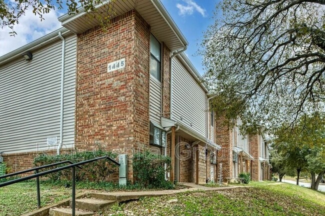 property at 1425 Weiler Blvd
