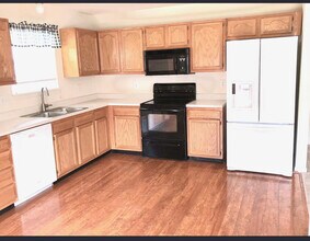 12282 Running Springs Rd in Fishers, IN - Building Photo - Building Photo