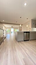 3525 Routh St, Unit #4 in Dallas, TX - Building Photo - Building Photo