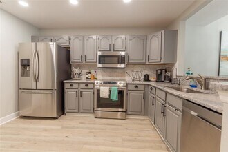 1508 S Bay Villa Pl in Tampa, FL - Building Photo - Building Photo