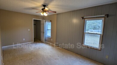 1102 Ruben Wells Rd in Hinesville, GA - Building Photo - Building Photo