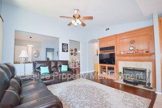 1813 Santo Domingo in Camarillo, CA - Building Photo - Building Photo