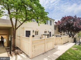 1407B N Van Dorn St, A in Alexandria, VA - Building Photo