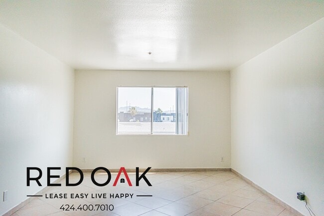 property at 5541 Fulcher Ave