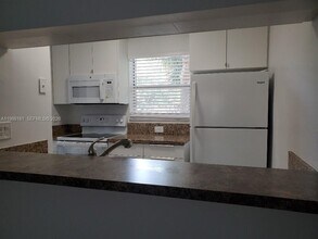 3238 NW 102nd Terrace in Coral Springs, FL - Building Photo - Building Photo