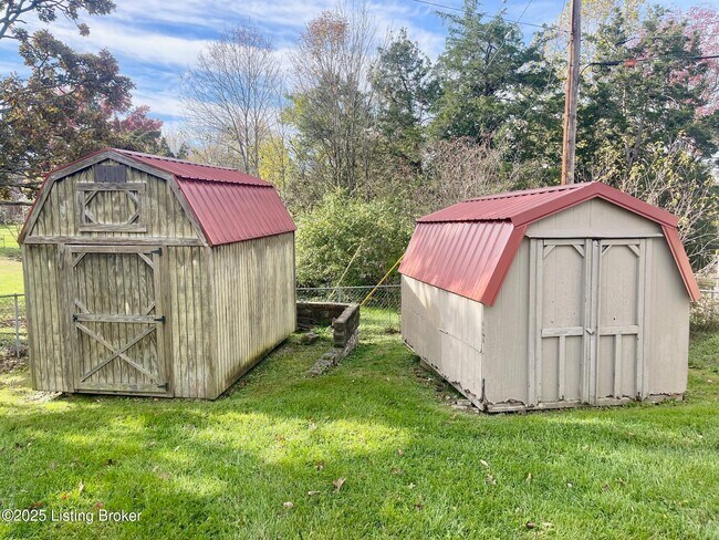 1306 Heatherbourne Dr in La Grange, KY - Building Photo - Building Photo