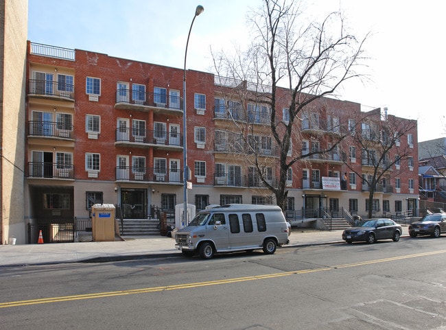 2794 Sedgwick Ave in Bronx, NY - Building Photo - Building Photo
