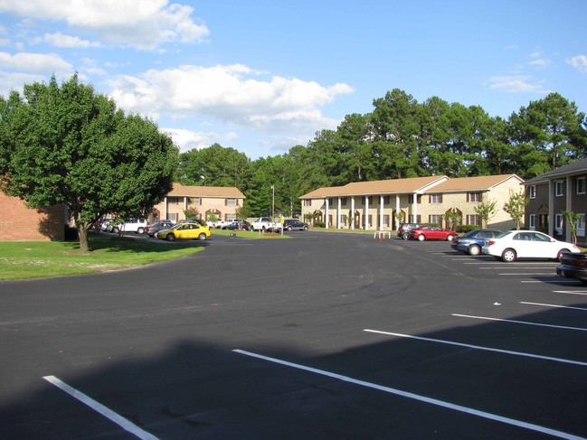 Coastal Townhomes in Havelock, NC - Building Photo - Building Photo