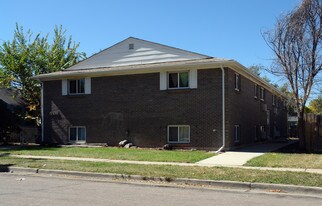 1637 Dallas St Apartments