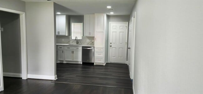 9406 Chesterfield Dr in Houston, TX - Building Photo - Building Photo