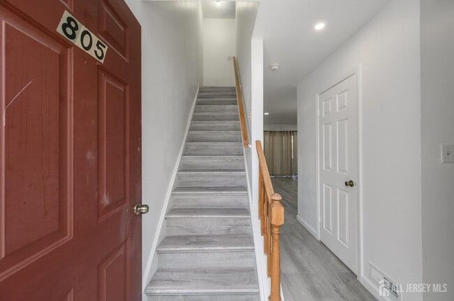 805 Darlington Dr in Old Bridge, NJ - Building Photo - Building Photo